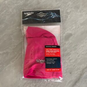 Speedo Vibrant Pink Swim Cap